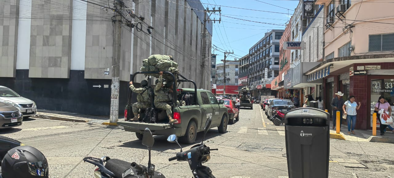 Fuerzas Federales Mantienen Operativos en Tuxpan para Reforzar la Seguridad Ciudadana Fuerzas Federales Mantienen Operativos en Tuxpan para Reforzar la Seguridad Ciudadana