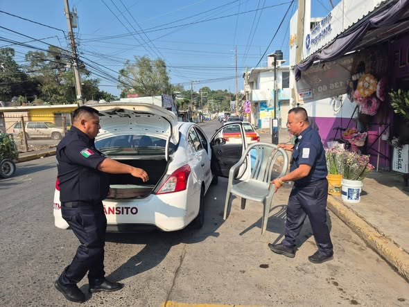 Tránsito y Vialidad Municipal fortalece acciones de cultura vial y ordenamiento urbano en Tuxpan Tránsito y Vialidad Municipal fortalece acciones de cultura vial y ordenamiento urbano en Tuxpan