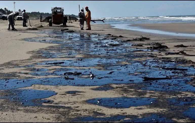 Derrame de crudo provoca crisis ambiental en costas del Golfo de México Derrame de crudo provoca crisis ambiental en costas del Golfo de México