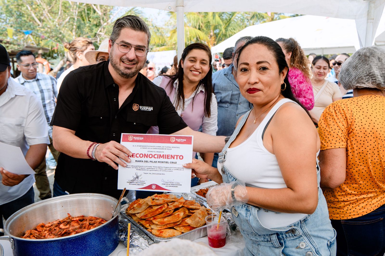 Impulsan talento y economía local con exitosa degustación gastronómica “Manos del Mar” en La Mata de Tampamachoco Impulsan talento y economía local con exitosa degustación gastronómica “Manos del Mar” en La Mata de Tampamachoco