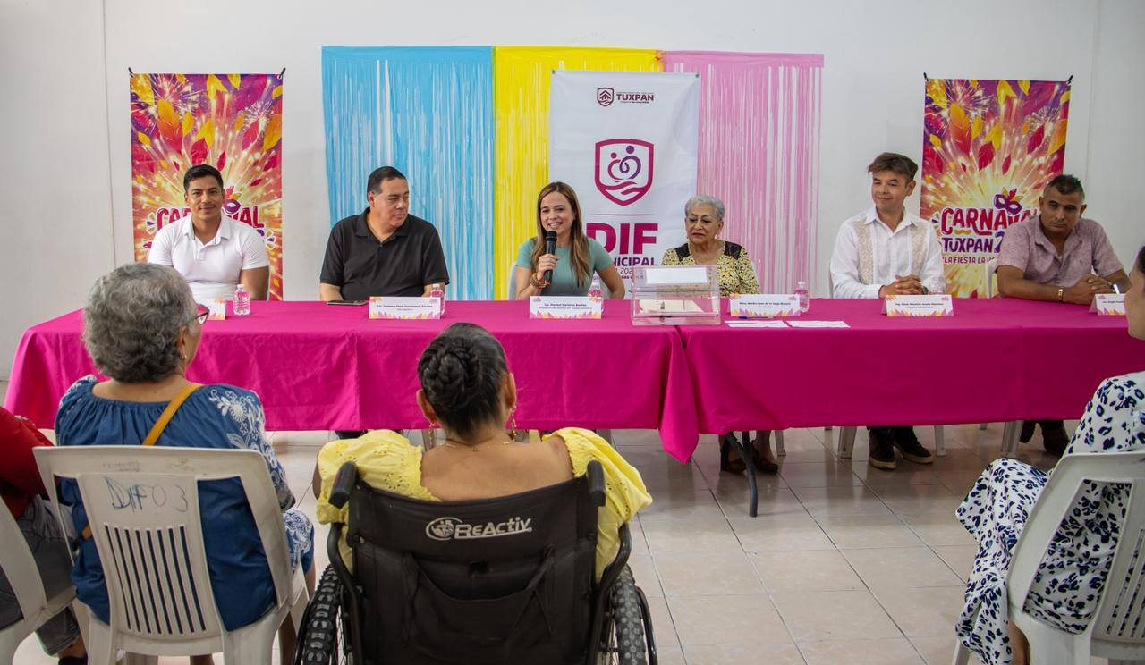 DIF Tuxpan presenta a reyes de Adultos Mayores y Personas con Discapacidad del Carnaval 2026