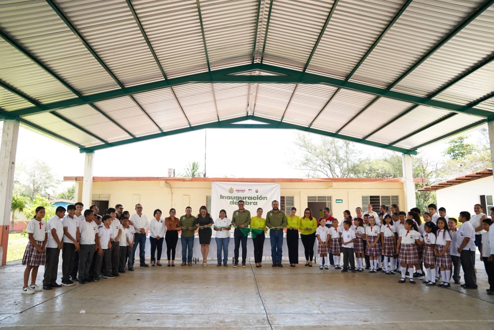 Continua la entrega de Obras en Tamiahua Continua la entrega de Obras en Tamiahua