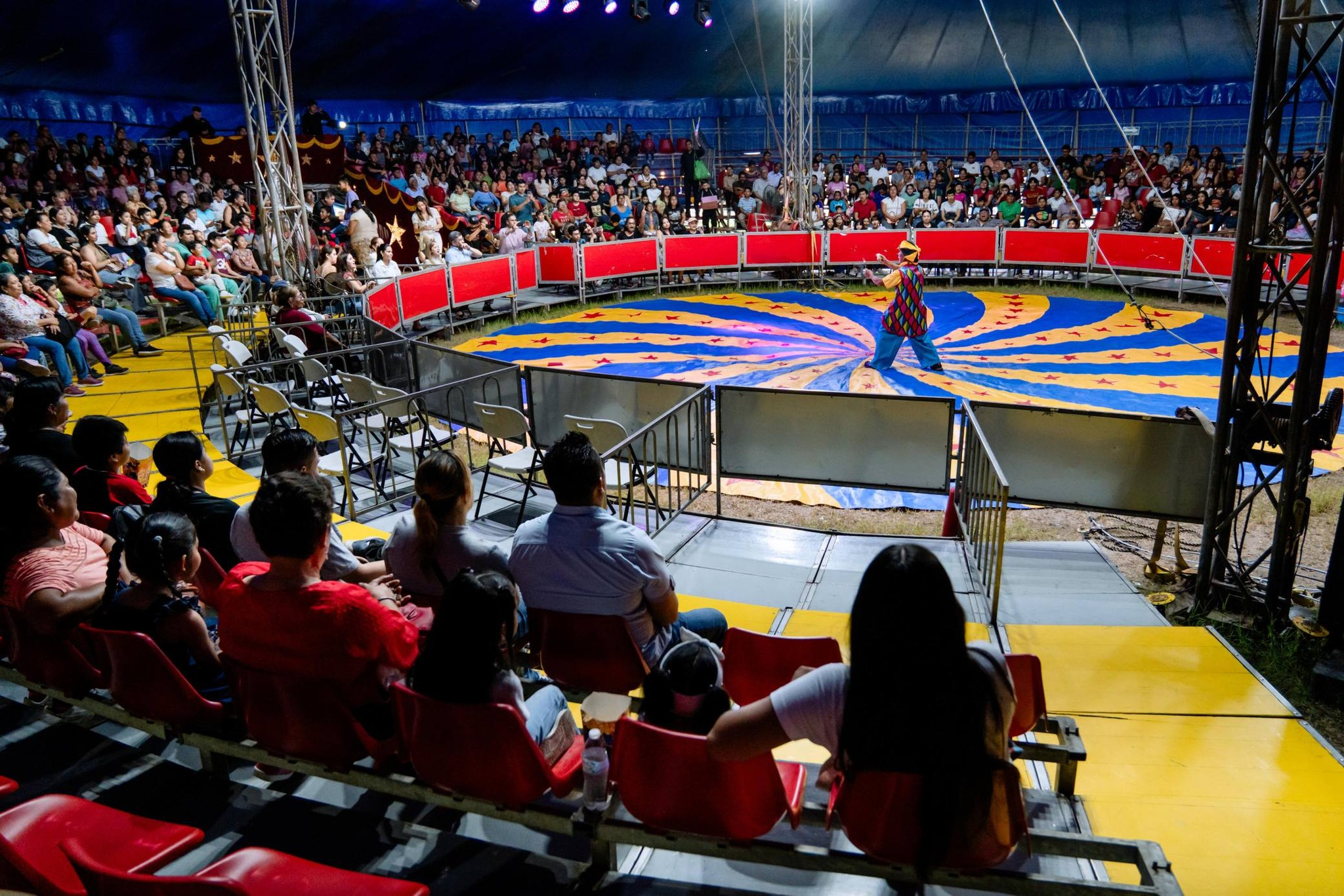 Tuxpan inicia festejos del Día de la Niña y el Niño con función especial de circo Tuxpan inicia festejos del Día de la Niña y el Niño con función especial de circo