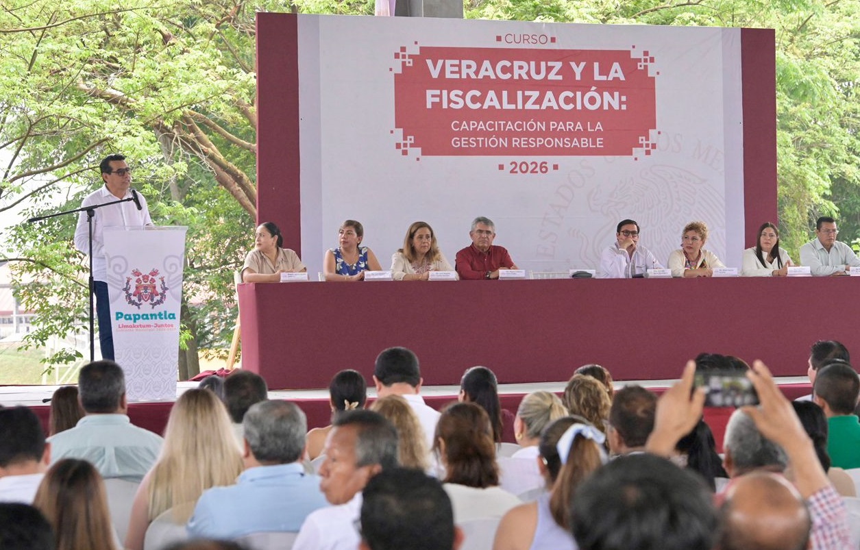 Llama Congreso a munícipes a actuar con transparencia y rectitud